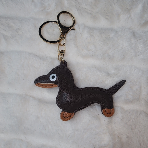 Brown Dog Keychain - Picture 1 of 3